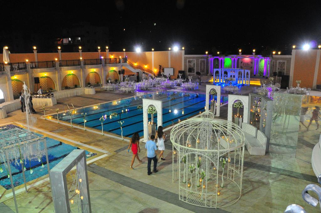 Platinum Hotel Tyre Exterior photo